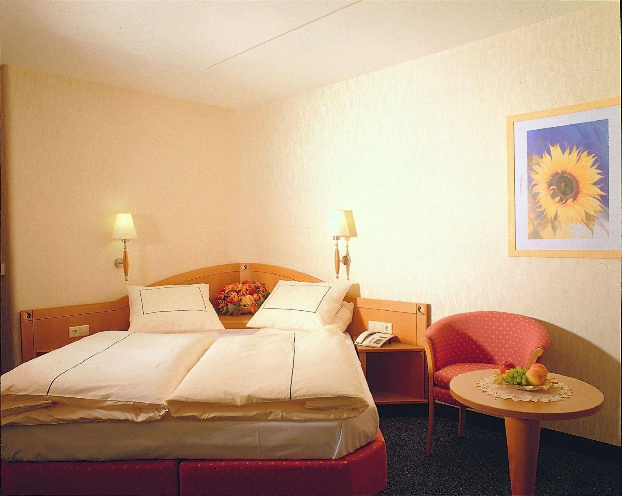 רמשטיין-מיזנבאך Hotel Circle Inn מראה חיצוני תמונה
